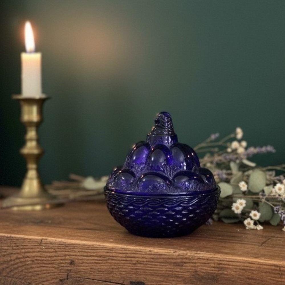 Westmoreland Cobalt Blue Chick on Egg Pile Lidded